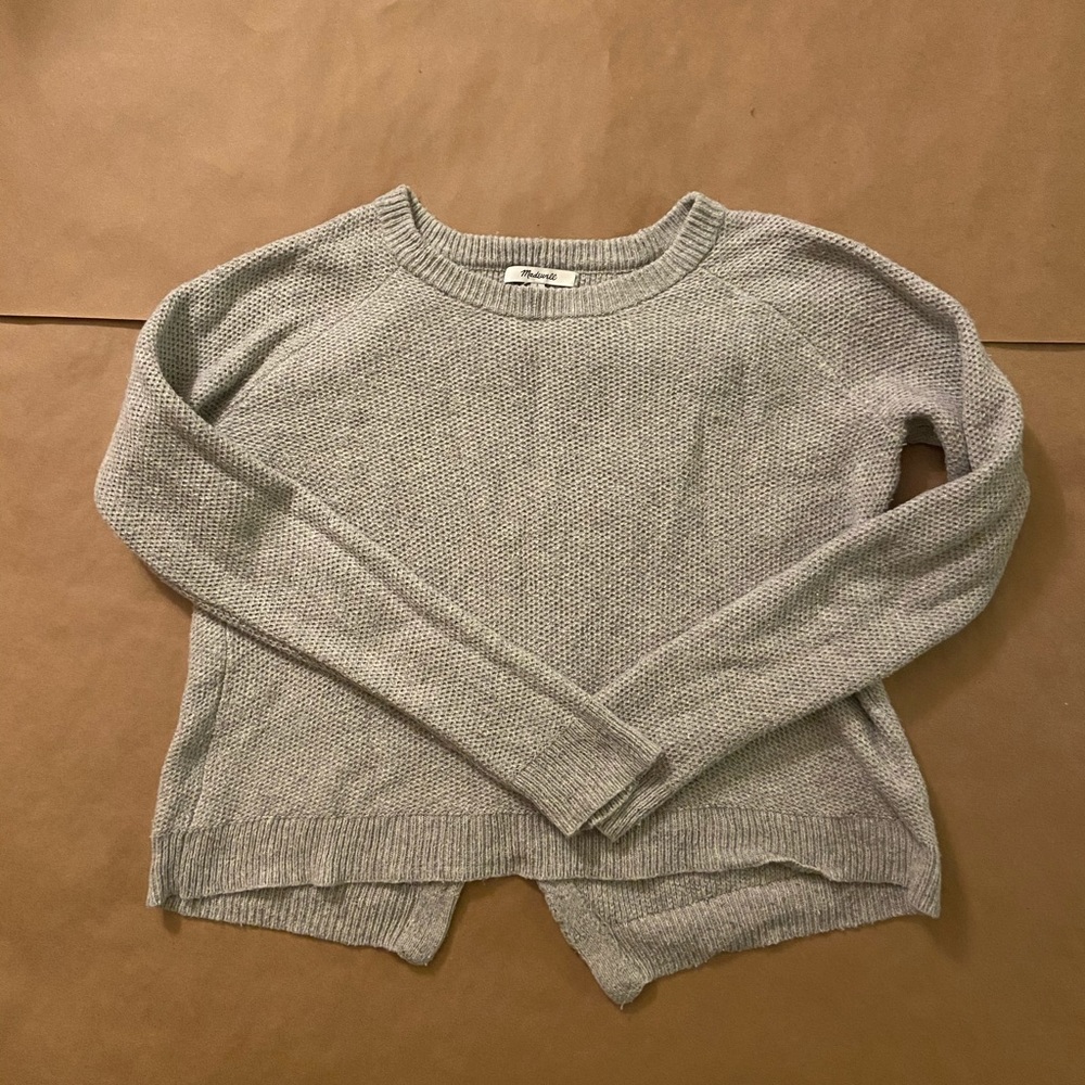 Madewell heather gray sz S open back sweater.